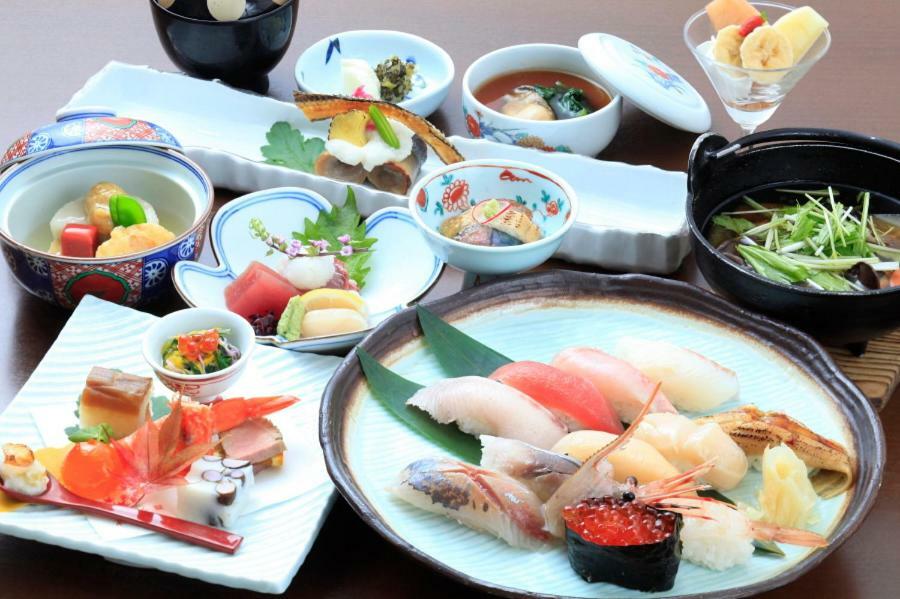 Kkr Hakone Miyanoshita Hotel Buitenkant foto