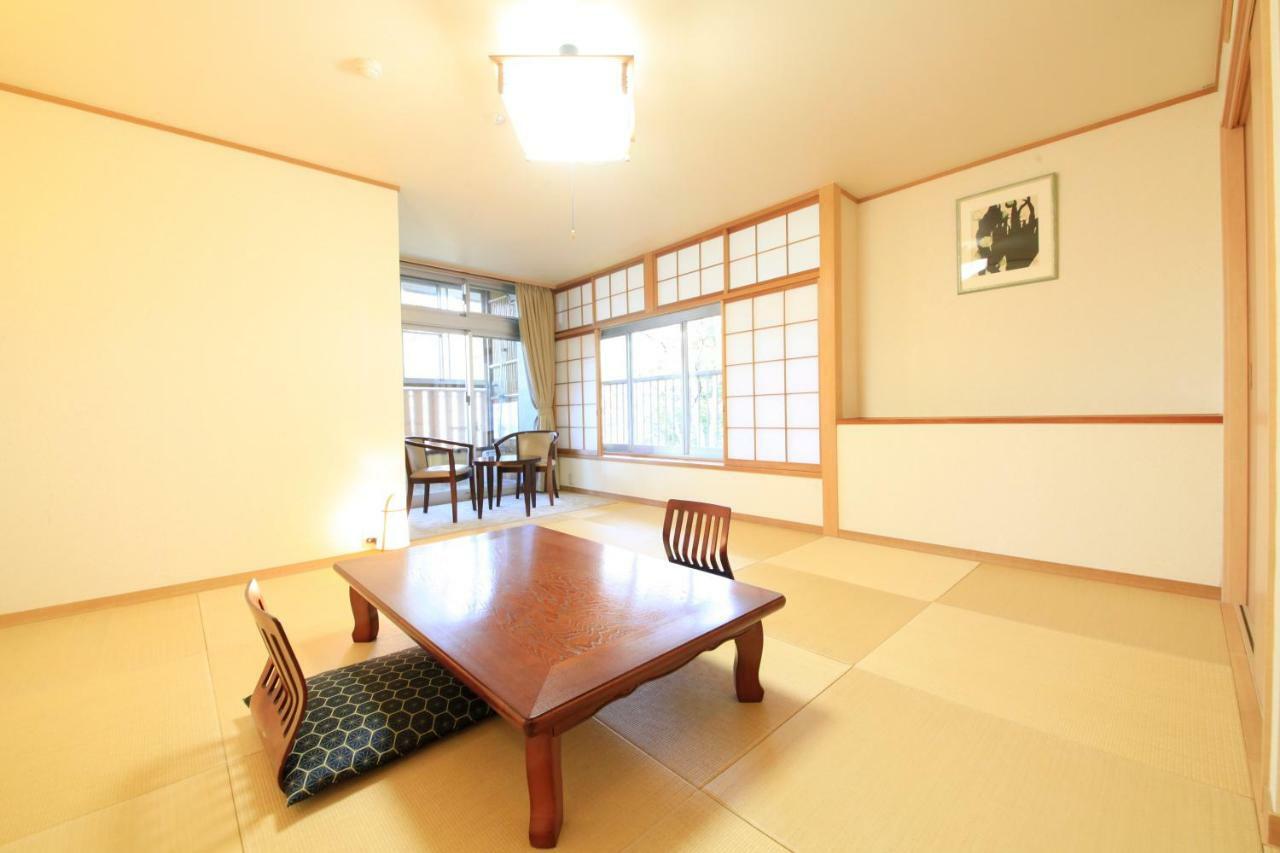 Kkr Hakone Miyanoshita Hotel Buitenkant foto